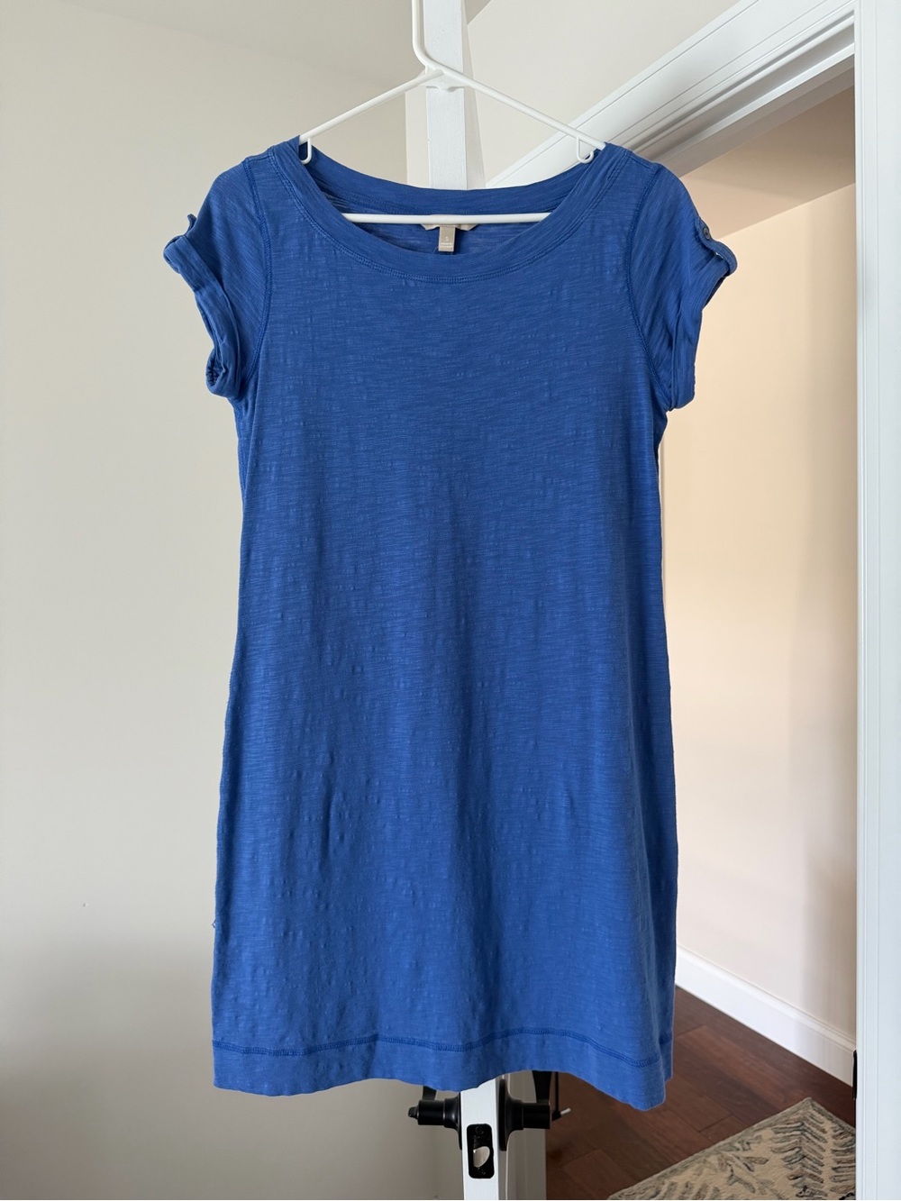 Blue Banana Republic short sleeve dress with button sleeve detail - size small